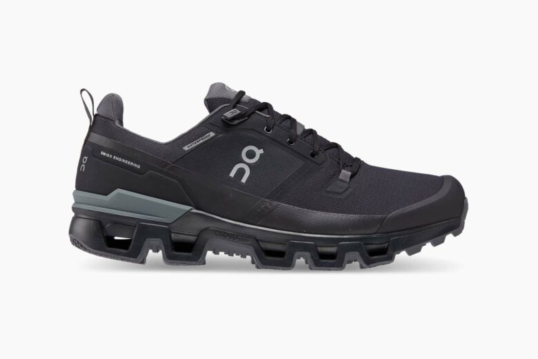 on running brand on running cloudwander shoes - Luxe Digital
