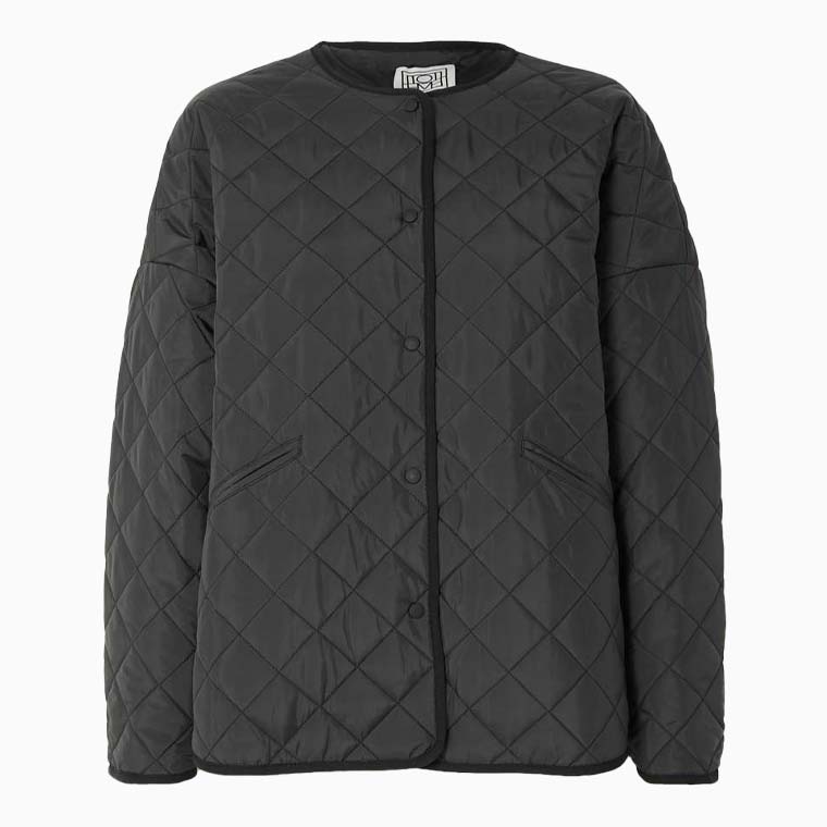 women casual dress code guide toteme quilted recycled shell jacket - Luxe Digital